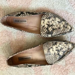 Steve Madden - Pointed Toe - Snakeskin Print - Flats